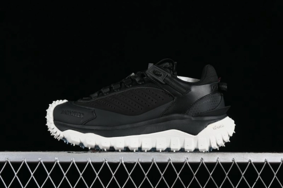 Moncler Trailgrip GTX Hiking Shoes with Cordura Nylon and Gore-Tex Waterproof Technology - M00050M3211