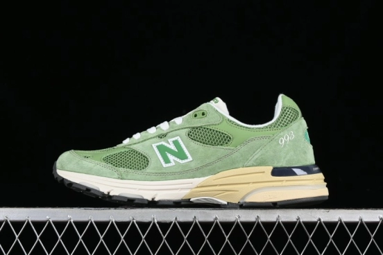 New Balance Made In USA M993 Series Classic Retro Running Shoes - U993WG