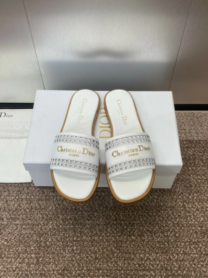 2025 Women Dior White Leather Slippers KFY00300